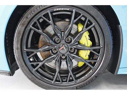 Used 2024 Chevrolet Corvette Stingray Coupe w/ Z51 Performance Package image 29