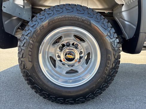 Used 2022 Chevrolet Silverado 3500 LTZ w/ LTZ Texas Edition image 12