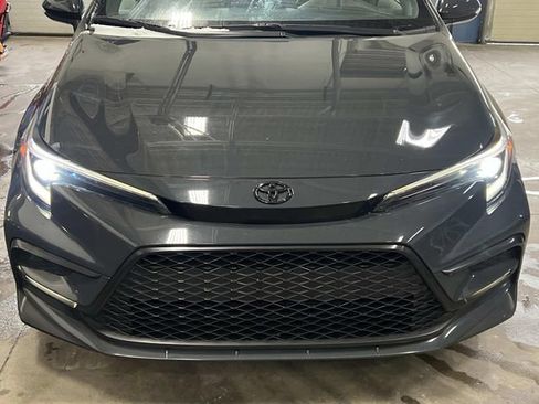 Used 2023 Toyota Corolla SE image 9