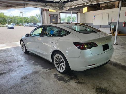 Used 2022 Tesla Model 3 Long Range image 2