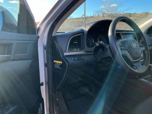 Used 2018 Hyundai Elantra SEL w/ Cargo Package image 29