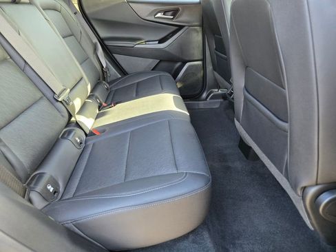 Used 2025 Chevrolet Equinox LT w/ Convenience Package II AWD/4WD image 14