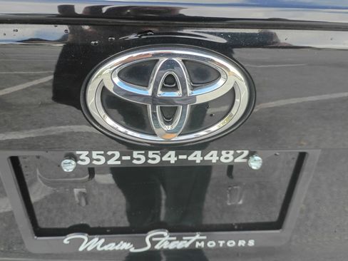 Used 2019 Toyota RAV4 XLE image 20