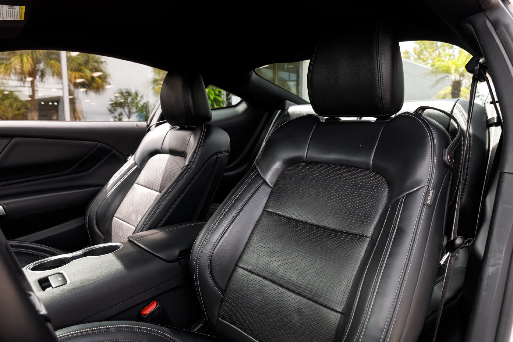 Used 2024 Ford Mustang GT Premium RWD image 29