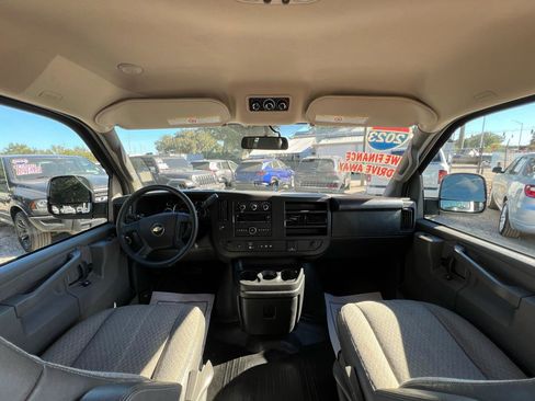Used 2023 Chevrolet Express 3500 LS RWD image 35