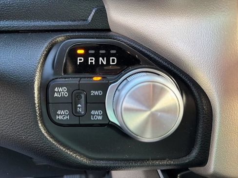 Used 2019 RAM 1500 Laramie AWD/4WD image 46