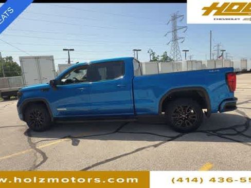 Certified 2022 GMC Sierra 1500 Elevation w/ LPO, Elevation Black Package AWD/4WD image 5