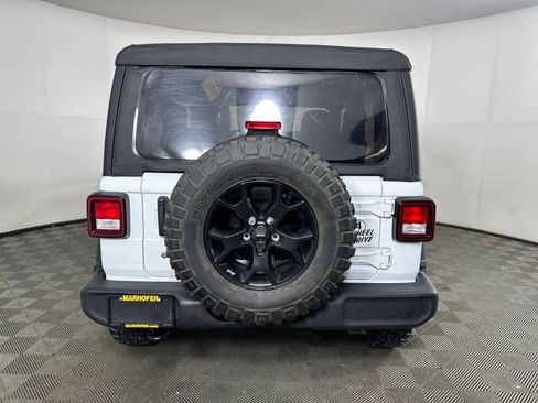 Used 2022 Jeep Wrangler Sport AWD/4WD image 4