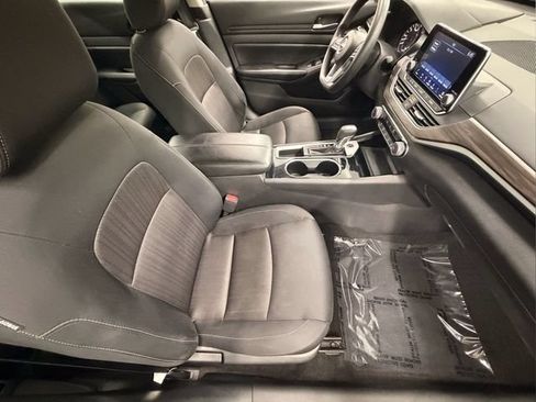 Certified 2024 Nissan Altima 2.5 SV FWD image 20