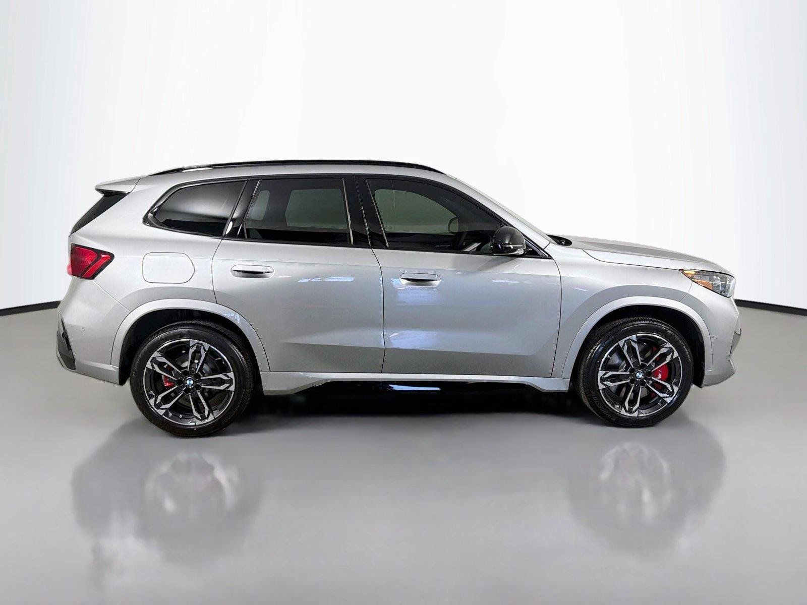 New 2027 BMW X1 xDrive28i AWD/4WD image 4