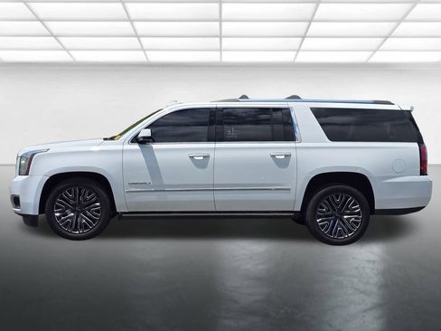 Used 2020 GMC Yukon XL Denali AWD/4WD image 14