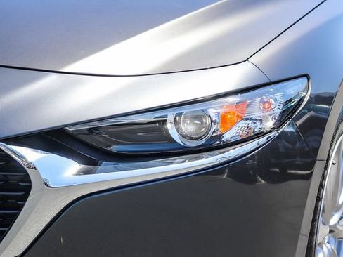 Used 2021 MAZDA MAZDA3 s FWD image 11