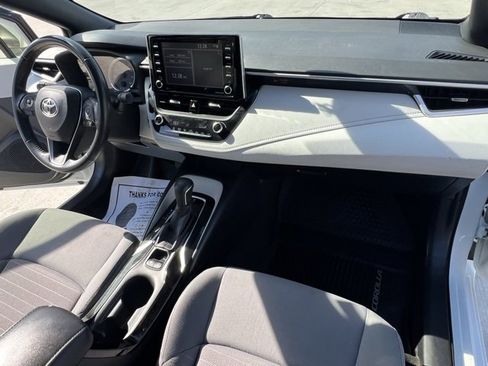 Used 2021 Toyota Corolla SE image 32
