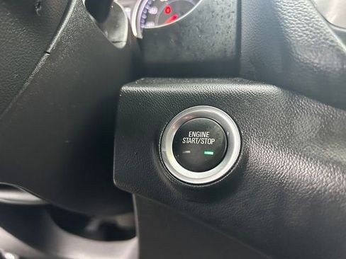 Used 2024 GMC Terrain SLT AWD/4WD image 26