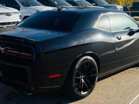 Used 2022 Dodge Challenger R/T Scat Pack w/ Dynamics Package image 2