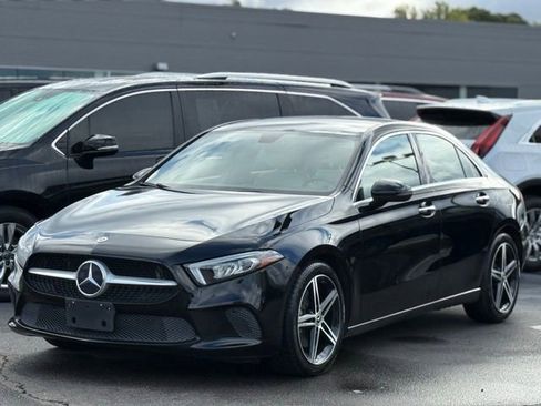 Used 2021 Mercedes-Benz A 220 4MATIC w/ Premium Package image 39