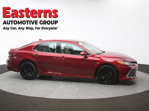 Used 2021 Toyota Camry XLE AWD/4WD image 46