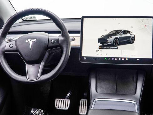 Used 2022 Tesla Model Y Performance AWD/4WD image 17