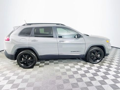 Used 2023 Jeep Cherokee Altitude Lux AWD/4WD image 9