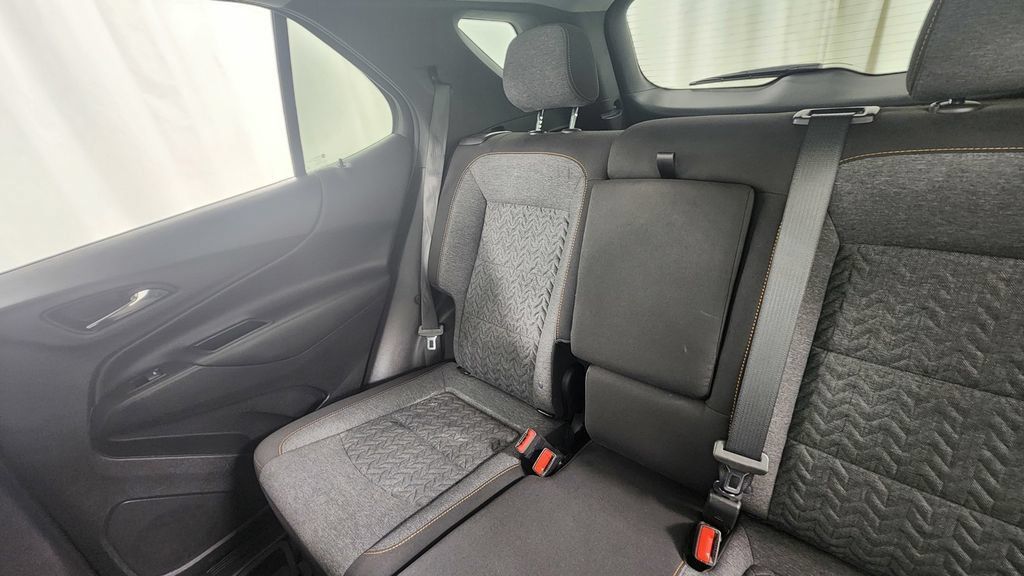 Used 2022 Chevrolet Equinox LT AWD/4WD image 14