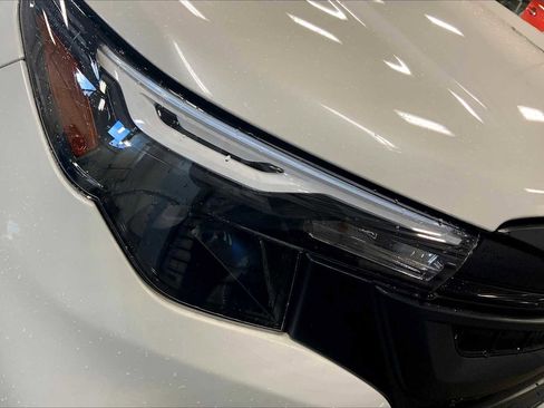 Certified 2025 Subaru Forester image 25