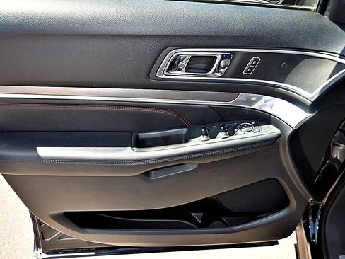 Used 2016 Ford Explorer Sport AWD/4WD image 22