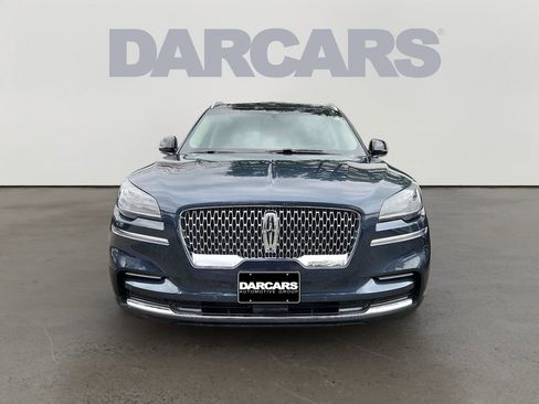 Used 2023 Lincoln Aviator Reserve w/ Equipment Group 201A image 2