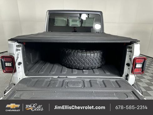 Used 2020 Jeep Gladiator Rubicon image 25