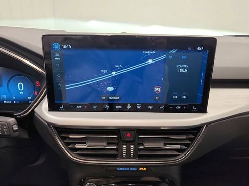 Used 2025 Ford Escape Platinum image 24