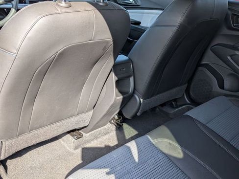 Used 2025 Chevrolet Trax LT image 25