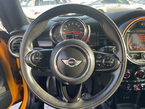 Used 2015 MINI Cooper S image 15