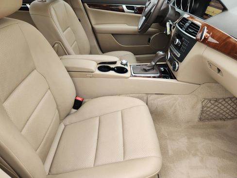 Used 2012 Mercedes-Benz C 250 Sedan image 14