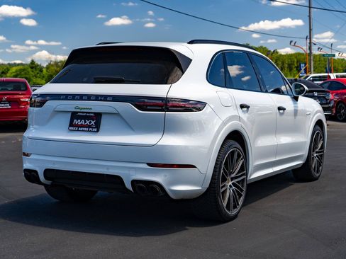 Used 2019 Porsche Cayenne E-Hybrid AWD/4WD image 10