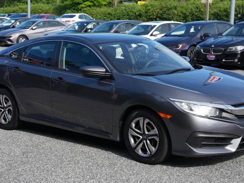 Used 2018 Honda Civic LX image 3