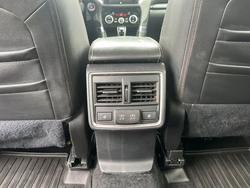 Used 2019 Subaru Forester Touring image 22