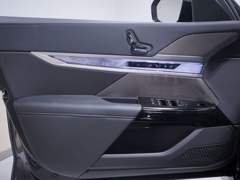 New 2026 BMW 740i w/ Premium Package image 16