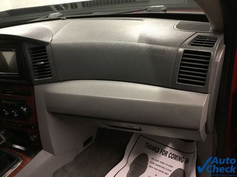 Used 2005 Jeep Grand Cherokee Limited image 37