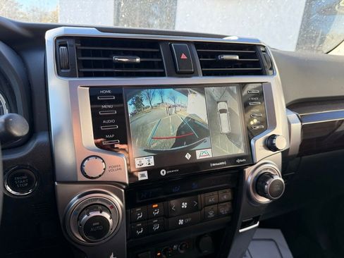 Used 2022 Toyota 4Runner Limited image 10