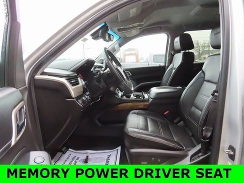 Used 2015 GMC Yukon XL Denali w/ Enhanced Security Package image 17