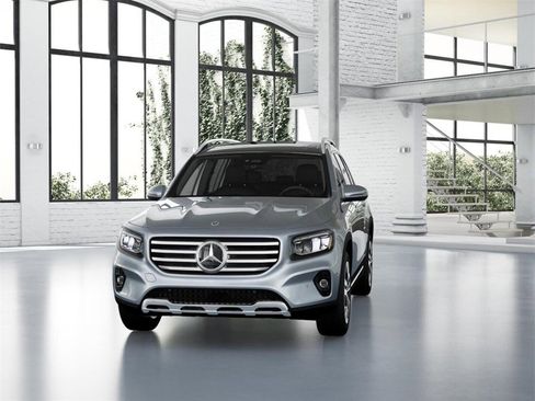 Certified 2025 Mercedes-Benz GLB 250 4MATIC image 42