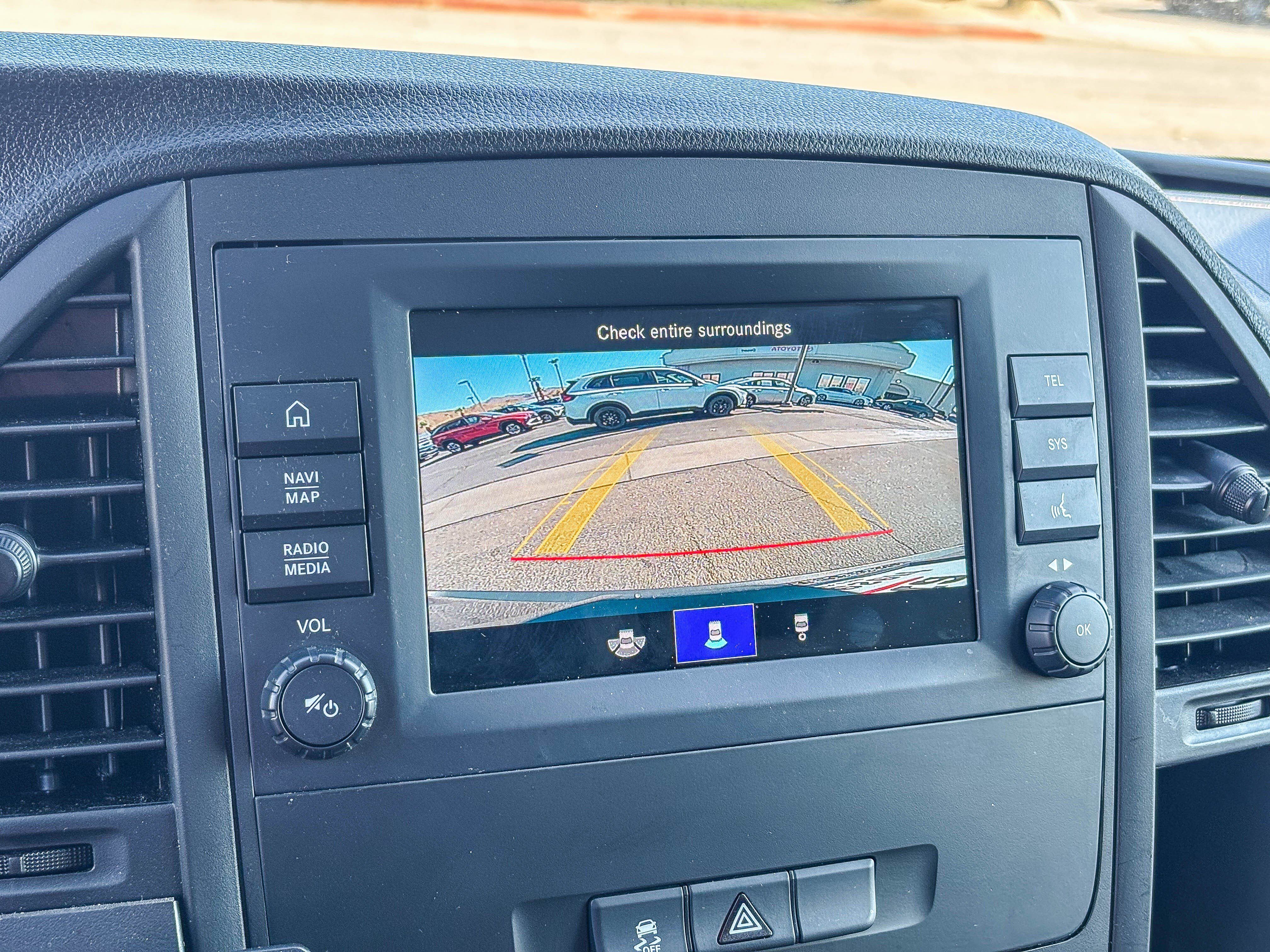 Used 2023 Mercedes-Benz Metris Passenger image 27