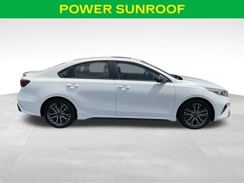 Used 2023 Kia Forte GT-Line w/ GT-Line Premium Package FWD image 6