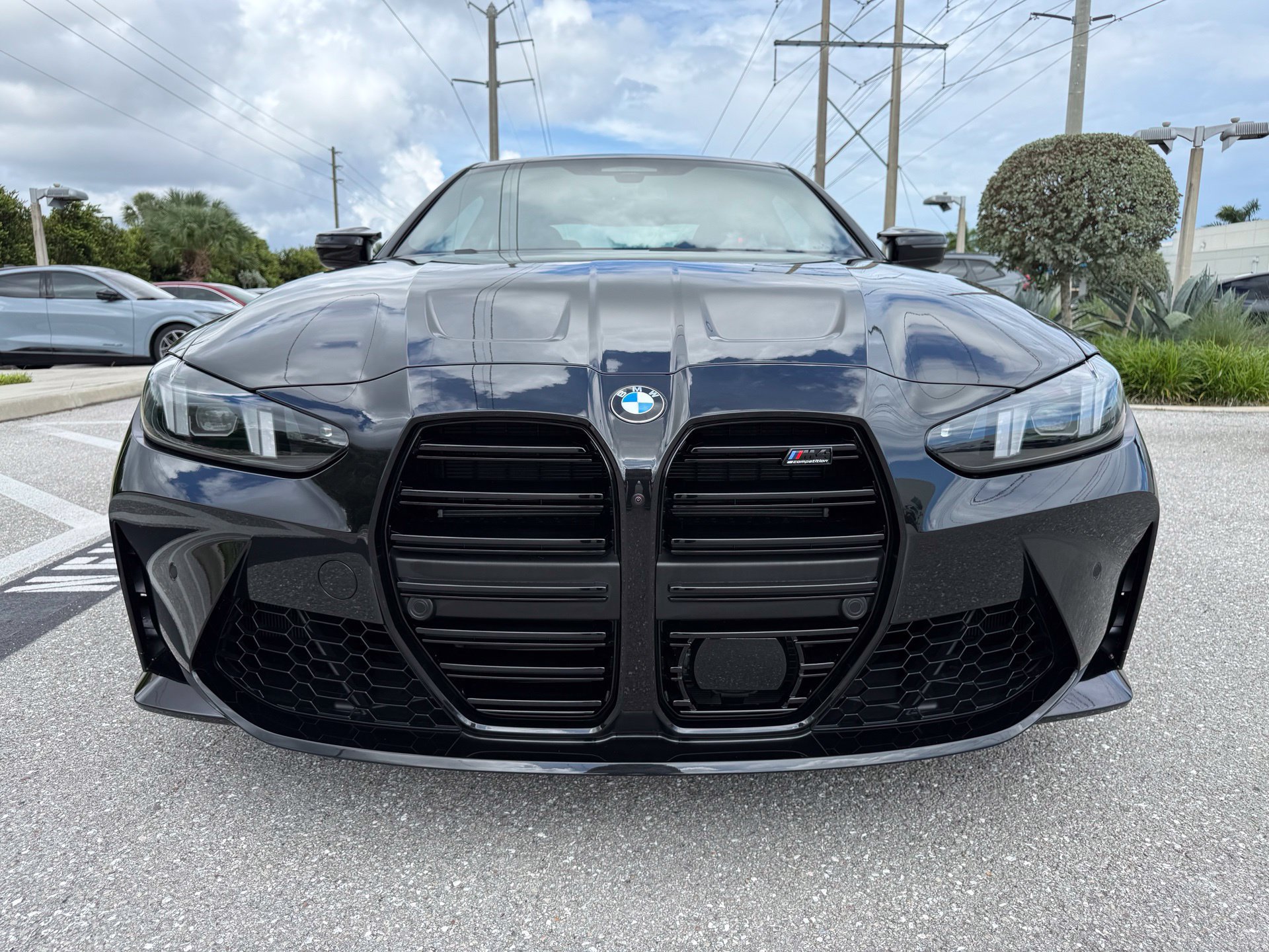 Used 2027 BMW M4 Competition RWD image 8