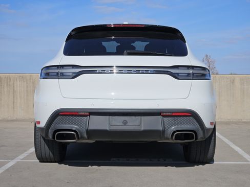 Used 2023 Porsche Macan Turbo image 7