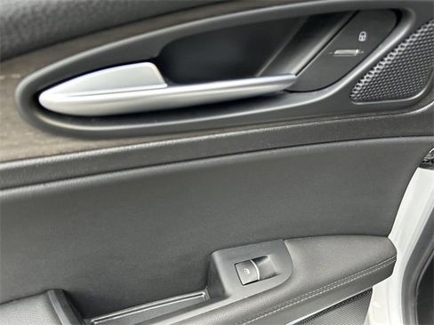 Used 2022 Alfa Romeo Stelvio Ti image 15