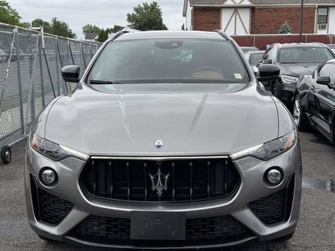 Used 2022 Maserati Levante GT AWD/4WD image 2