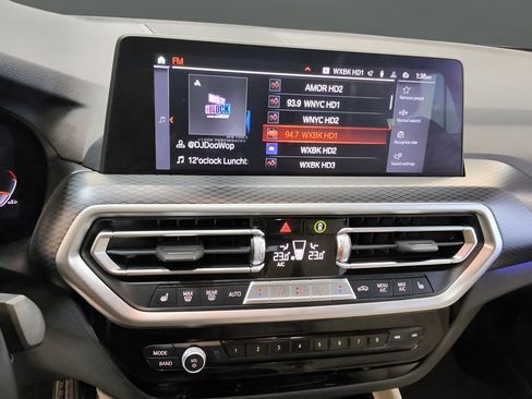 Used 2023 BMW X4 xDrive30i AWD/4WD image 28