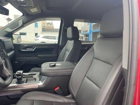 Used 2023 Chevrolet Silverado 1500 LTZ w/ LTZ Convenience Package II AWD/4WD image 15