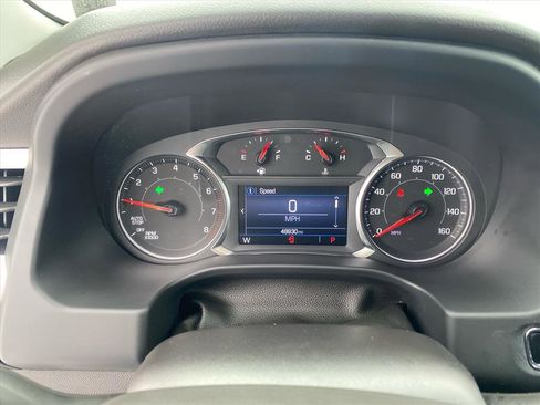 Used 2023 GMC Acadia SLE w/ Driver Convenience Package image 16