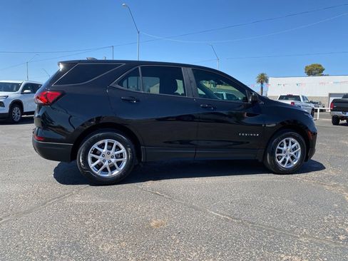 Used 2023 Chevrolet Equinox LS w/ LS Convenience Package FWD image 5